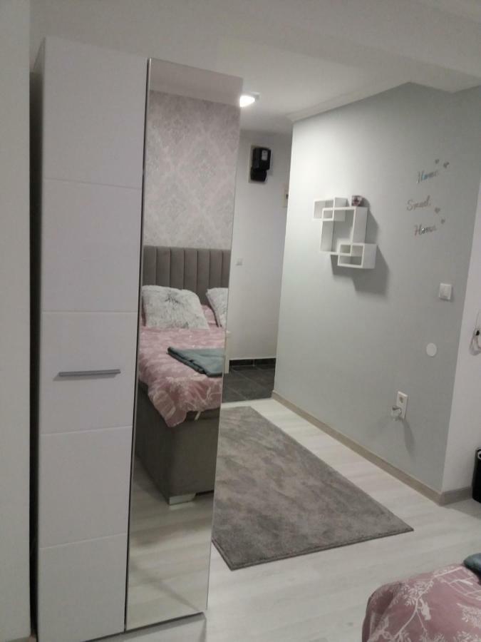 Studio Ajdy Apartment โมสตาร์ ภายนอก รูปภาพ